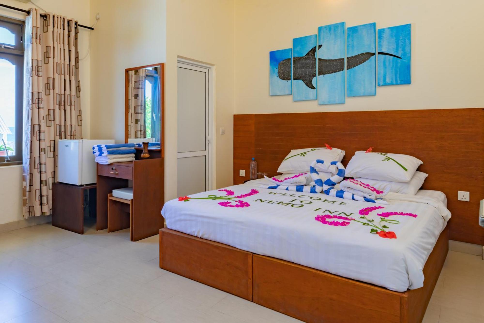 Nemo Inn Omadhoo Exterior foto